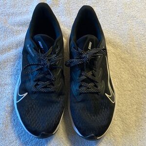 Nike Women’s Black and White Air Zoom Athletic Sneakers